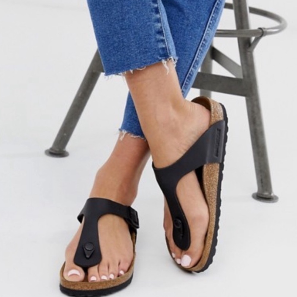 NWT Women’s Birkenstock Black Gizeh Corn Sandals